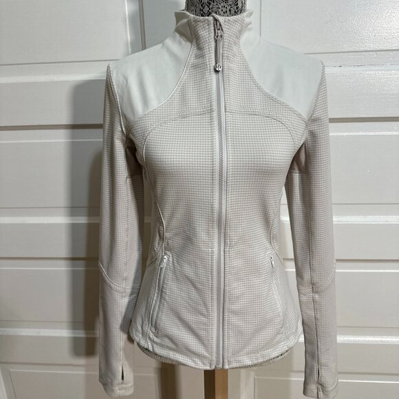 Lululemon Forme Jacket Size 8 White Dune Flattering Define Fit $128 - Picture 1 of 7